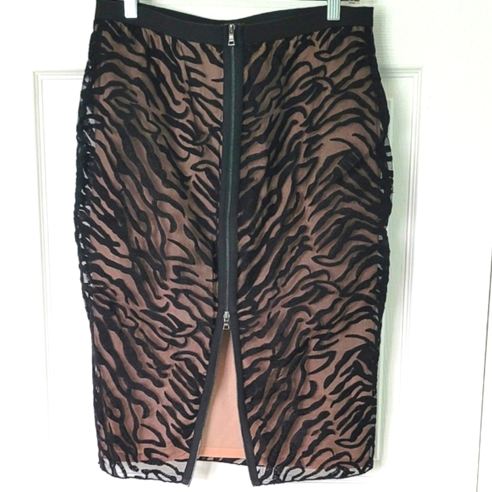 BCBG MaxAzria Women's Irisa Embroidered Sheer Pencil Skirt Size M